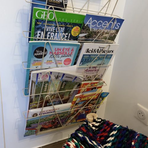 Livres et magazines à disposition